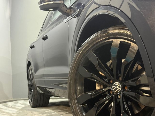 View our VOLKSWAGEN TOUAREG