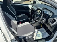 USED 2018 18 TOYOTA AYGO 1.0 VVT-i x-play Hatchback 5dr Petrol Manual Euro 6 (71 ps) FULL TOYOTA SERVICE HISTORY