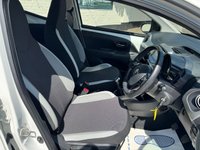 USED 2018 18 TOYOTA AYGO 1.0 VVT-i x-play Hatchback 5dr Petrol Manual Euro 6 (71 ps) FULL TOYOTA SERVICE HISTORY