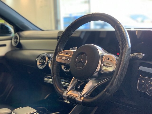 USED 2022 72 MERCEDES-BENZ A-CLASS 2.0 A35 AMG (Premium) Hatchback 5dr Petrol 7G-DCT 4MATIC Euro 6 (s/s) (306 ps) EXTERIOR STYLING PACKAGE