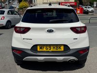 USED 2019 69 KIA STONIC 1.6 CRDi 3 SUV 5dr Diesel Manual Euro 6 (s/s) (113 bhp) NAV -- CAR PLAY -- CAMERA -- CRUISE -- PARKING SENSORS