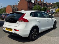 USED 2016 66 VOLVO V40 2.0 D2 Momentum Hatchback 5dr Diesel Auto Euro 6 (s/s) (120 ps) AUTO -- 1 OWNER --&pound;20 TAX -- FULL VOLVO SERVICE HISTORY