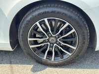 USED 2016 66 VOLVO V40 2.0 D2 Momentum Hatchback 5dr Diesel Auto Euro 6 (s/s) (120 ps) AUTO -- 1 OWNER --&pound;20 TAX -- FULL VOLVO SERVICE HISTORY