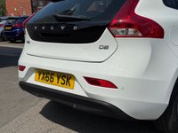 USED 2016 66 VOLVO V40 2.0 D2 Momentum Hatchback 5dr Diesel Auto Euro 6 (s/s) (120 ps) AUTO -- 1 OWNER --&pound;20 TAX -- FULL VOLVO SERVICE HISTORY