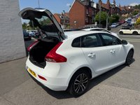 USED 2016 66 VOLVO V40 2.0 D2 Momentum Hatchback 5dr Diesel Auto Euro 6 (s/s) (120 ps) AUTO -- 1 OWNER --&pound;20 TAX -- FULL VOLVO SERVICE HISTORY