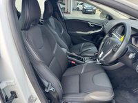 USED 2016 66 VOLVO V40 2.0 D2 Momentum Hatchback 5dr Diesel Auto Euro 6 (s/s) (120 ps) AUTO -- 1 OWNER --&pound;20 TAX -- FULL VOLVO SERVICE HISTORY