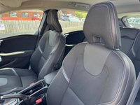 USED 2016 66 VOLVO V40 2.0 D2 Momentum Hatchback 5dr Diesel Auto Euro 6 (s/s) (120 ps) AUTO -- 1 OWNER --&pound;20 TAX -- FULL VOLVO SERVICE HISTORY