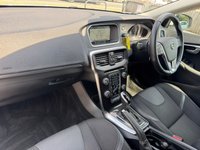 USED 2016 66 VOLVO V40 2.0 D2 Momentum Hatchback 5dr Diesel Auto Euro 6 (s/s) (120 ps) AUTO -- 1 OWNER --&pound;20 TAX -- FULL VOLVO SERVICE HISTORY