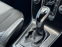USED 2016 66 VOLVO V40 2.0 D2 Momentum Hatchback 5dr Diesel Auto Euro 6 (s/s) (120 ps) AUTO -- 1 OWNER --&pound;20 TAX -- FULL VOLVO SERVICE HISTORY