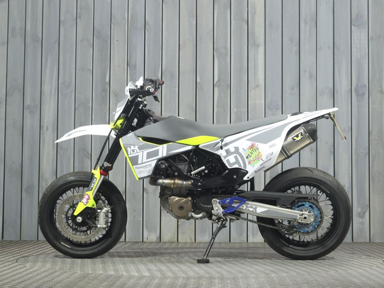 HUSQVARNA 701 SUPERMOTO