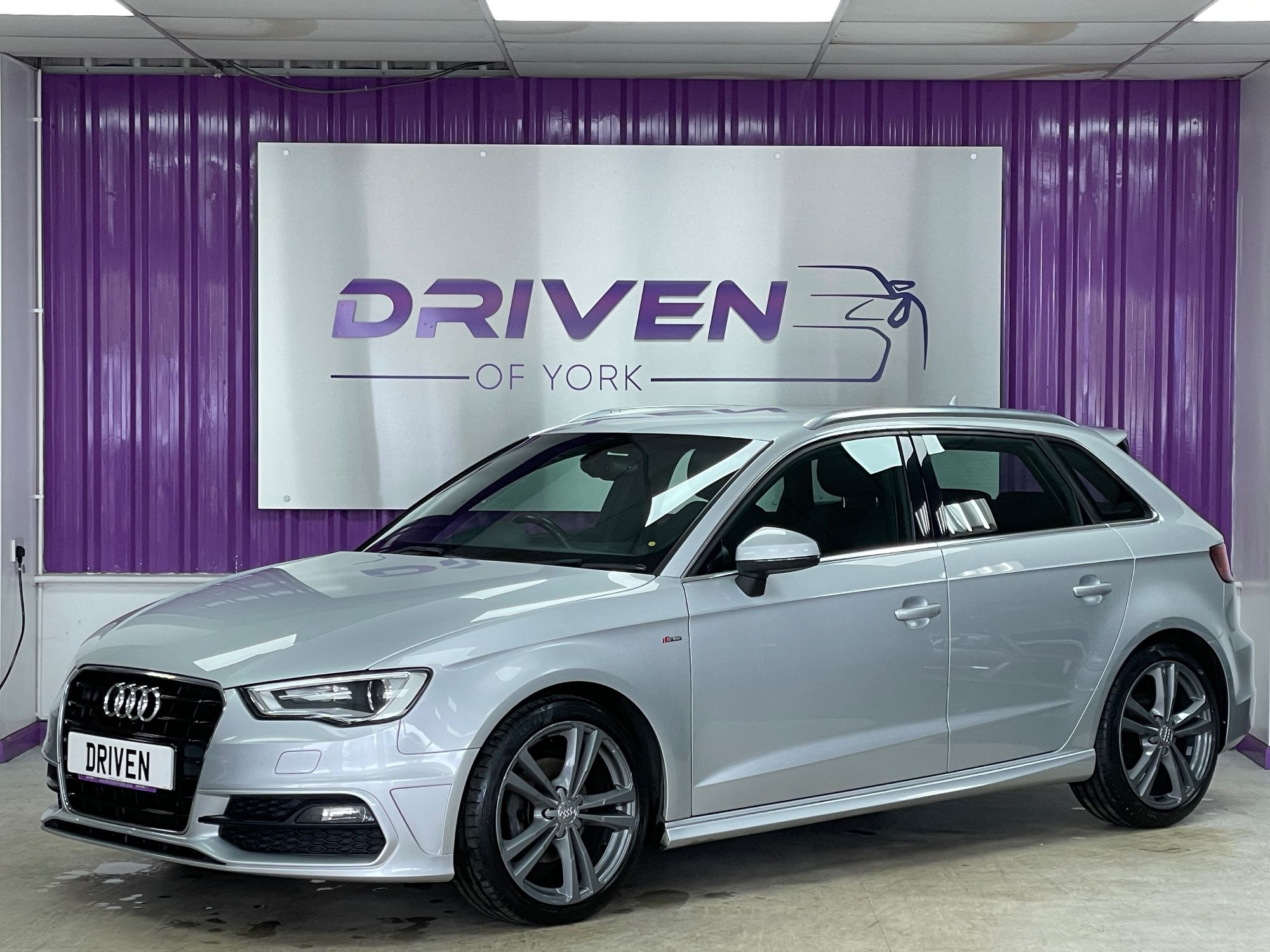 USED 2013 63 AUDI A3 2.0 TDI S line Sportback 5dr Diesel Manual Euro 5 (s/s) (150 ps) 