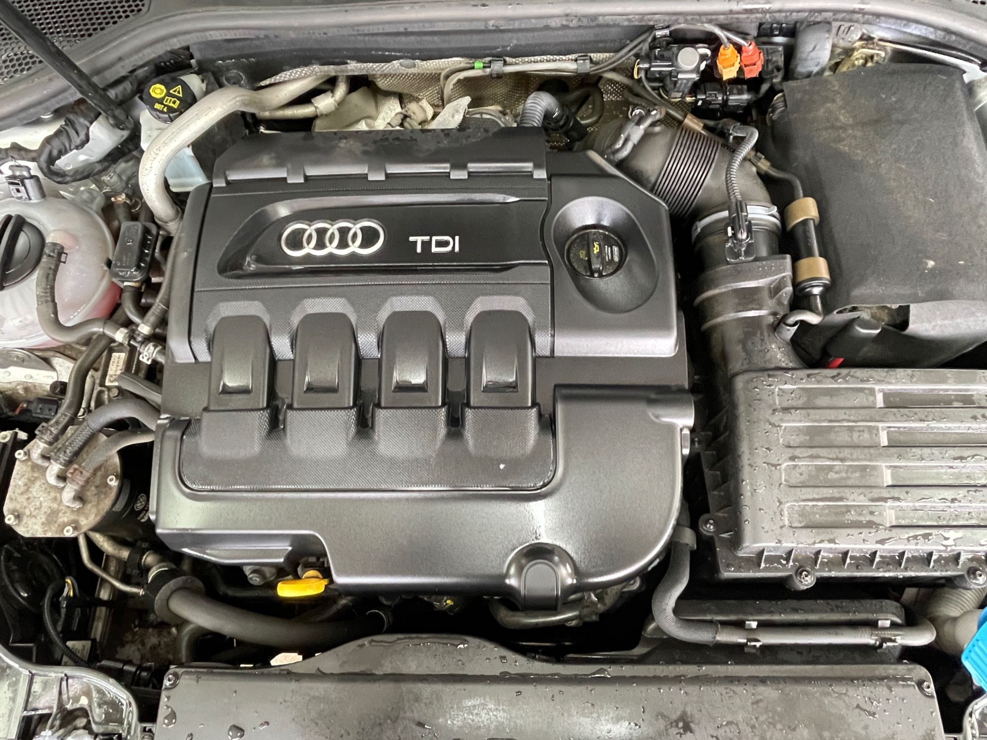 USED 2013 63 AUDI A3 2.0 TDI S line Sportback 5dr Diesel Manual Euro 5 (s/s) (150 ps) 