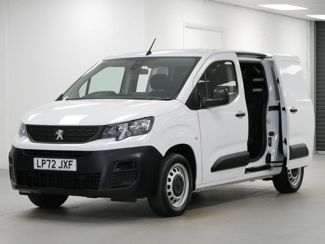 View our Peugeot Partner L2 1.5 BLUEHDI 100 BHP LONG PROFESSIONAL PREMIUM CREWCAB
