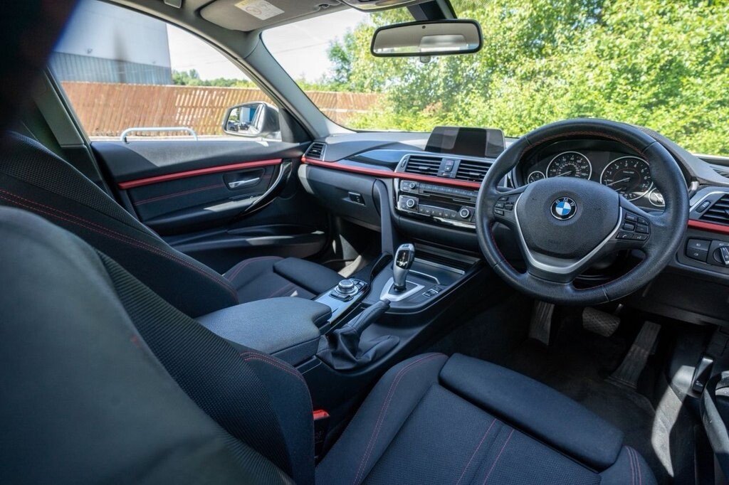 USED 2016 66 BMW 3 SERIES 1.5 318i Sport Saloon 4dr Petrol Auto Euro 6 (s/s) (136 ps) SATNAV, ALLOYS, PRIVACY, 2KEYS