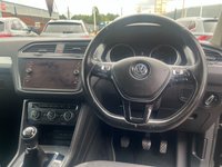 USED 2018 18 VOLKSWAGEN TIGUAN 2.0 TDI SE Navigation SUV 5dr Diesel Manual Euro 6 (s/s) (150 ps) 