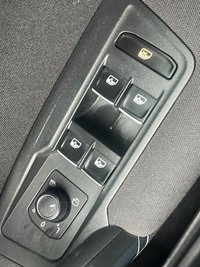 USED 2018 18 VOLKSWAGEN TIGUAN 2.0 TDI SE Navigation SUV 5dr Diesel Manual Euro 6 (s/s) (150 ps) 