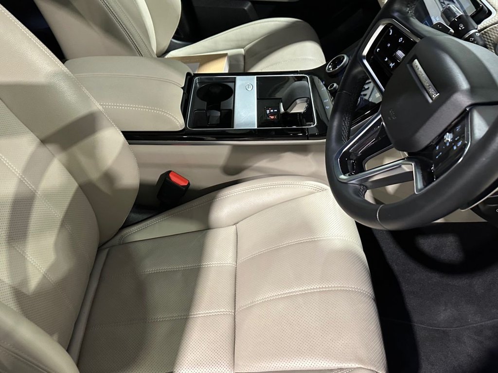 USED 2022 22 LAND ROVER RANGE ROVER VELAR 2.0 D200 MHEV R-Dynamic SE SUV 5dr Diesel Auto 4WD Euro 6 (s/s) (204 ps) 