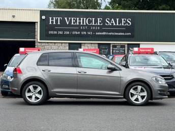 View our VOLKSWAGEN GOLF