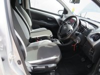 USED 2016 16 TOYOTA AYGO 1.0 VVT-i x-play Hatchback 5dr Petrol x-shift Euro 6 (68 ps) 