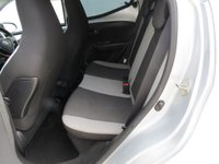 USED 2016 16 TOYOTA AYGO 1.0 VVT-i x-play Hatchback 5dr Petrol x-shift Euro 6 (68 ps) 