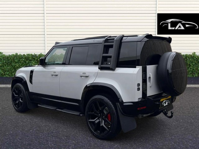 View our LAND ROVER DEFENDER 110