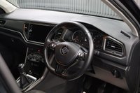 USED 2019 69 VOLKSWAGEN T-ROC 1.6 TDI SE SUV 5dr Diesel Manual Euro 6 (s/s) (115 ps) RECENT SERVICE / SPACIOUS / PARKING SENSORS / FINANCE AVAIL