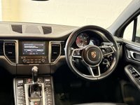 USED 2017 17 PORSCHE MACAN 3.0 TD V6 S SUV 5dr Diesel PDK 4WD Euro 6 (s/s) (258 ps) 