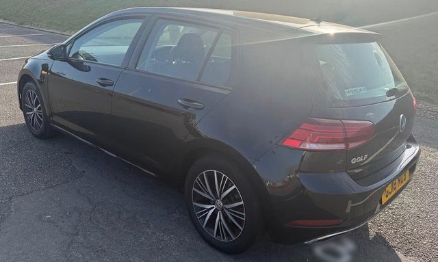 View our VOLKSWAGEN GOLF