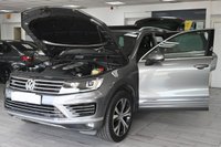 USED 2015 15 VOLKSWAGEN TOUAREG 3.0 TDI V6 BlueMotion Tech R-Line SUV 5dr Diesel Tiptronic 4WD Euro 6 (s/s) (262 ps) *HOME DELIVERY 7 DAY MONEY BACK*