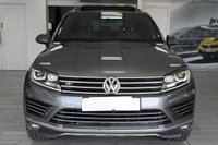 USED 2015 15 VOLKSWAGEN TOUAREG 3.0 TDI V6 BlueMotion Tech R-Line SUV 5dr Diesel Tiptronic 4WD Euro 6 (s/s) (262 ps) *HOME DELIVERY 7 DAY MONEY BACK*