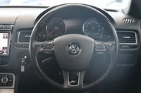 USED 2015 15 VOLKSWAGEN TOUAREG 3.0 TDI V6 BlueMotion Tech R-Line SUV 5dr Diesel Tiptronic 4WD Euro 6 (s/s) (262 ps) *HOME DELIVERY 7 DAY MONEY BACK*