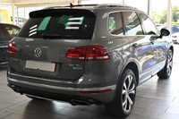 USED 2015 15 VOLKSWAGEN TOUAREG 3.0 TDI V6 BlueMotion Tech R-Line SUV 5dr Diesel Tiptronic 4WD Euro 6 (s/s) (262 ps) *HOME DELIVERY 7 DAY MONEY BACK*