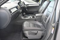 USED 2015 15 VOLKSWAGEN TOUAREG 3.0 TDI V6 BlueMotion Tech R-Line SUV 5dr Diesel Tiptronic 4WD Euro 6 (s/s) (262 ps) *HOME DELIVERY 7 DAY MONEY BACK*