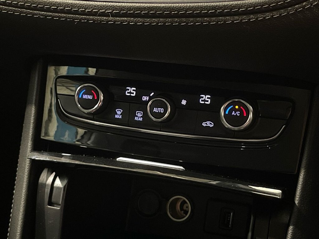 USED 2021 21 VAUXHALL GRANDLAND X 1.2 Turbo SRi Nav SUV 5dr Petrol Manual Euro 6 (s/s) (130 ps) APPLE CAR PLAY AND ANDROID AUTO