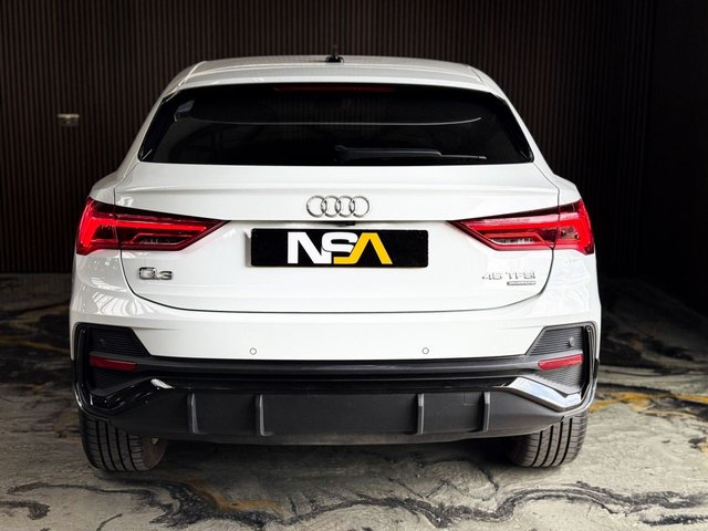 View our AUDI Q3