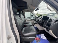 USED 2016 16 VOLKSWAGEN TRANSPORTER T6 CAMPER 2.0 TDI T30 BlueMotion Tech Highline CAMPER VAN 5dr Diesel Manual FWD SWB Euro 5 (s/s) (102 ps) 18"ALLOYS*T30 CAMPER*POP TOP*