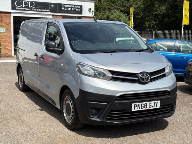 View our TOYOTA PROACE