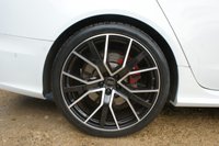 USED 2017 17 AUDI RS6 AVANT 4.0 TFSI V8 Performance Estate 5dr Petrol Tiptronic quattro Euro 6 (s/s) (605 ps) Exterior Carbon + Dynamic Pack