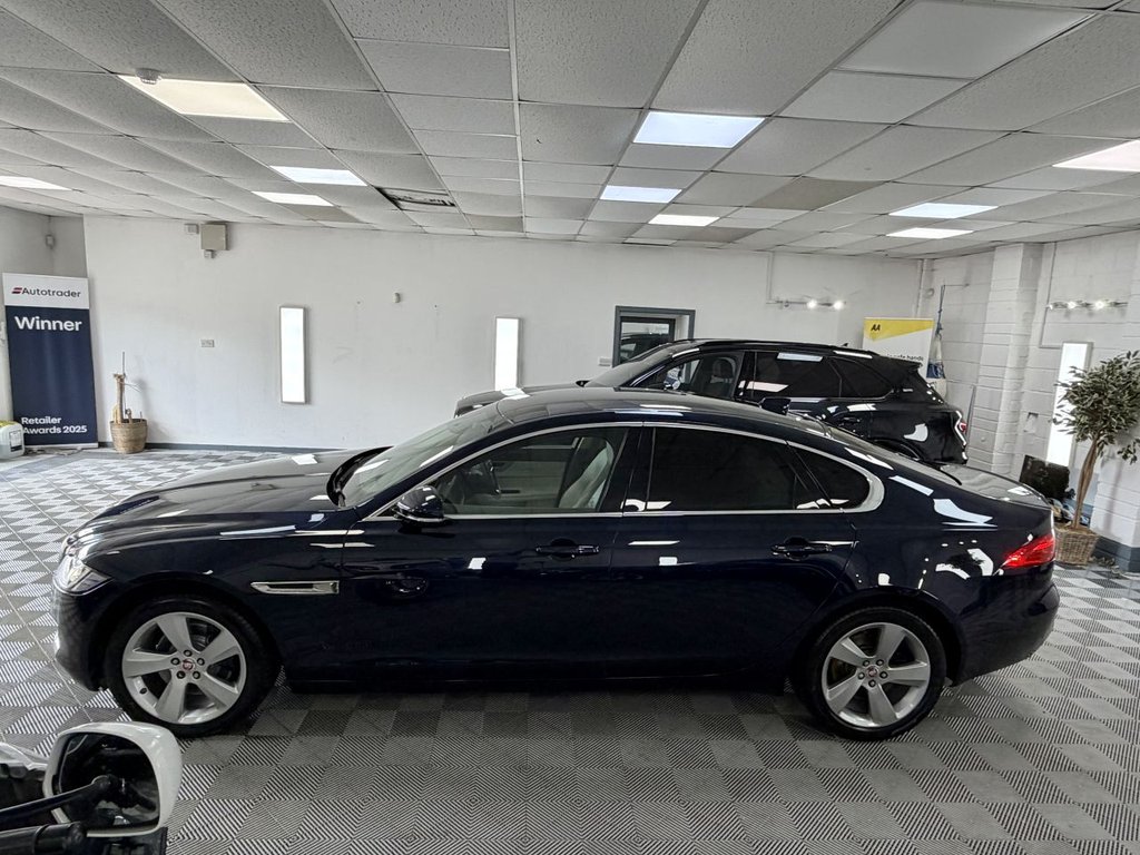 USED 2020 20 JAGUAR XF 2.0i Portfolio GPF Saloon 4dr Petrol Auto Euro 6 (s/s) (250 ps) 