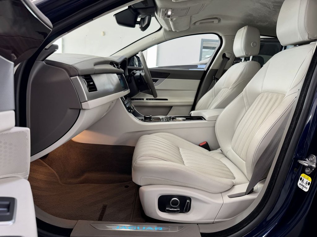 USED 2020 20 JAGUAR XF 2.0i Portfolio GPF Saloon 4dr Petrol Auto Euro 6 (s/s) (250 ps) 