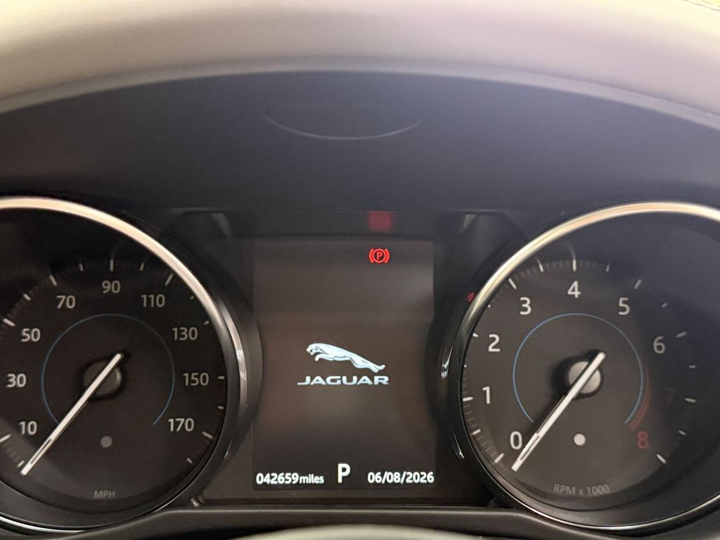 USED 2020 20 JAGUAR XF 2.0i Portfolio GPF Saloon 4dr Petrol Auto Euro 6 (s/s) (250 ps) 