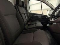 USED 2023 73 RENAULT TRAFIC 2.0 DCI BLUE 130PS L2 LWB - NO VAT 1 OWNER, BIG SPEC, VERY CLEAN
