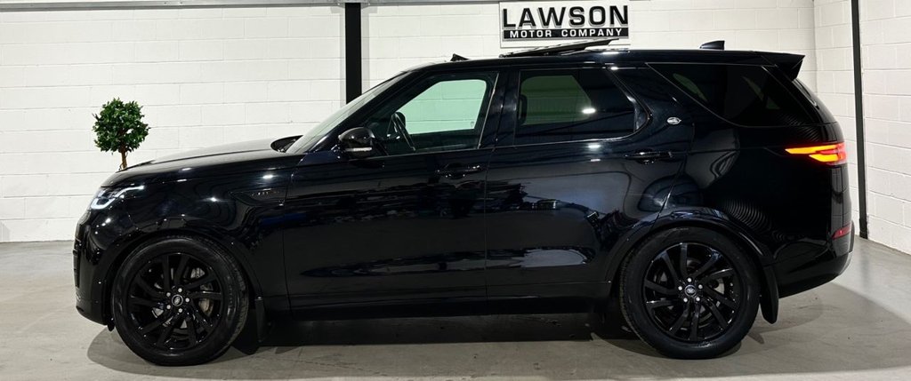 USED 2020 70 LAND ROVER DISCOVERY 3.0 SD V6 Landmark Edition SUV 5dr Diesel Auto 4WD Euro 6 (s/s) (306 ps) 