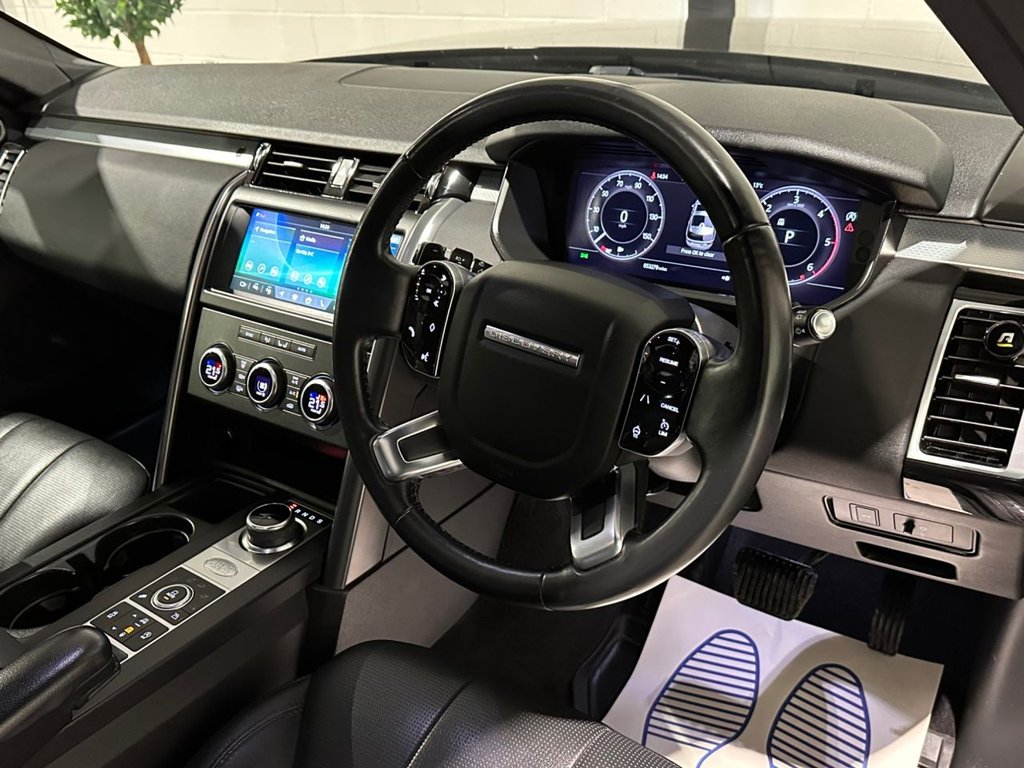 USED 2020 70 LAND ROVER DISCOVERY 3.0 SD V6 Landmark Edition SUV 5dr Diesel Auto 4WD Euro 6 (s/s) (306 ps) 