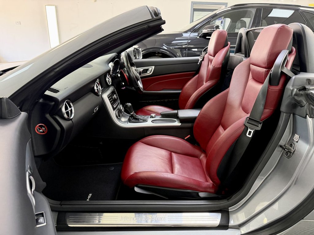 USED 2015 15 MERCEDES-BENZ SLK 2.1 SLK250 CDI AMG Sport Convertible 2dr Diesel G-Tronic+ Euro 5 (s/s) (204 ps) 