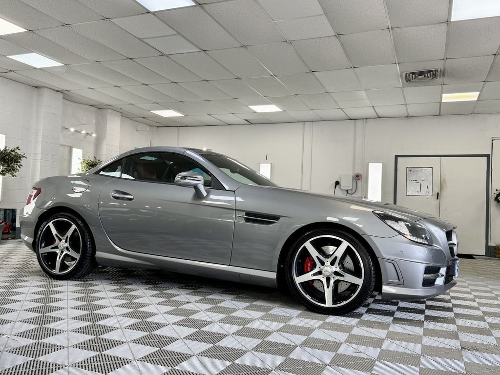 USED 2015 15 MERCEDES-BENZ SLK 2.1 SLK250 CDI AMG Sport Convertible 2dr Diesel G-Tronic+ Euro 5 (s/s) (204 ps) 