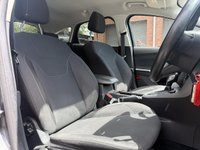 USED 2017 66 FORD FOCUS 1.0T EcoBoost Zetec Hatchback 5dr Petrol Auto Euro 6 (s/s) (125 ps) APPLE CARPLAY - WET BELT DONE