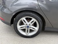 USED 2017 66 FORD FOCUS 1.0T EcoBoost Zetec Hatchback 5dr Petrol Auto Euro 6 (s/s) (125 ps) APPLE CARPLAY - WET BELT DONE