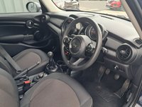 USED 2018 68 MINI HATCH 1.5 Cooper D Hatchback 5dr Diesel Manual Euro 6 (s/s) (116 ps) 