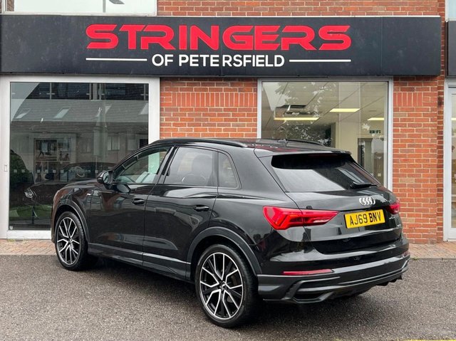 View our AUDI Q3